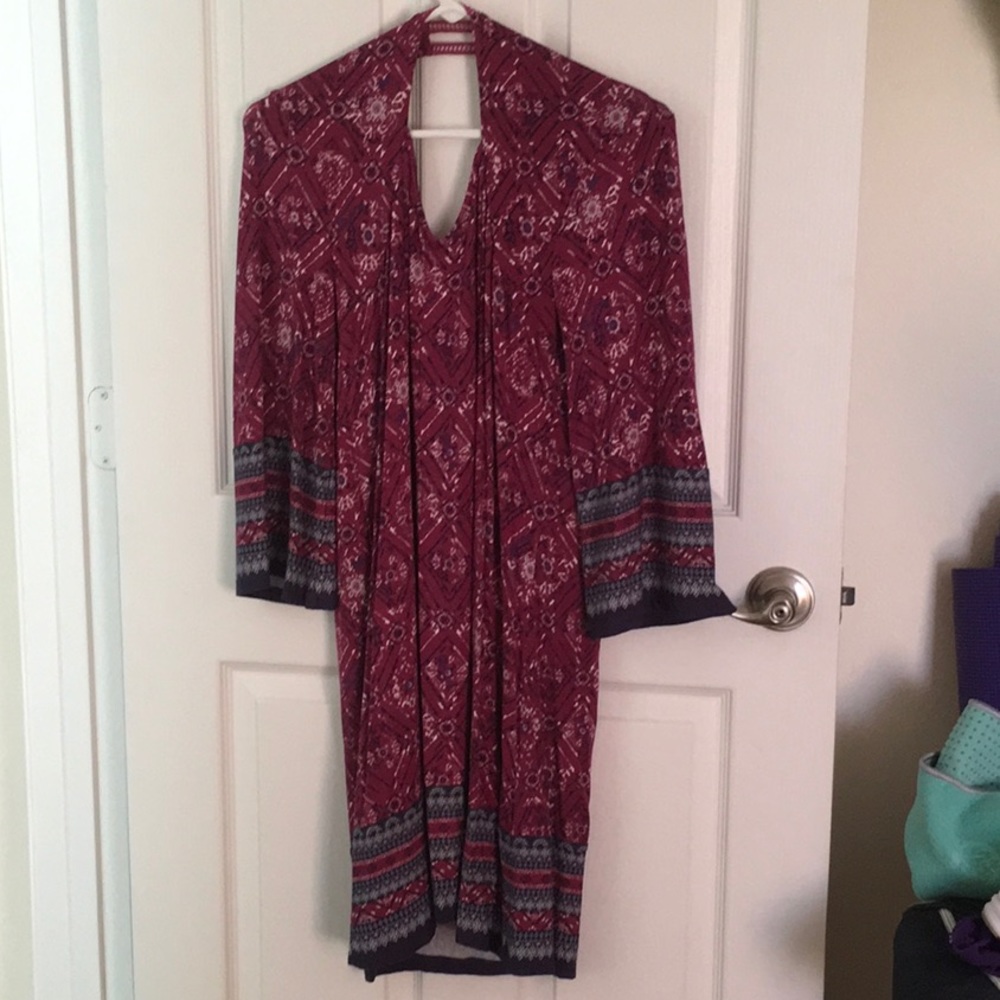 Keyhole Back Knit Dress